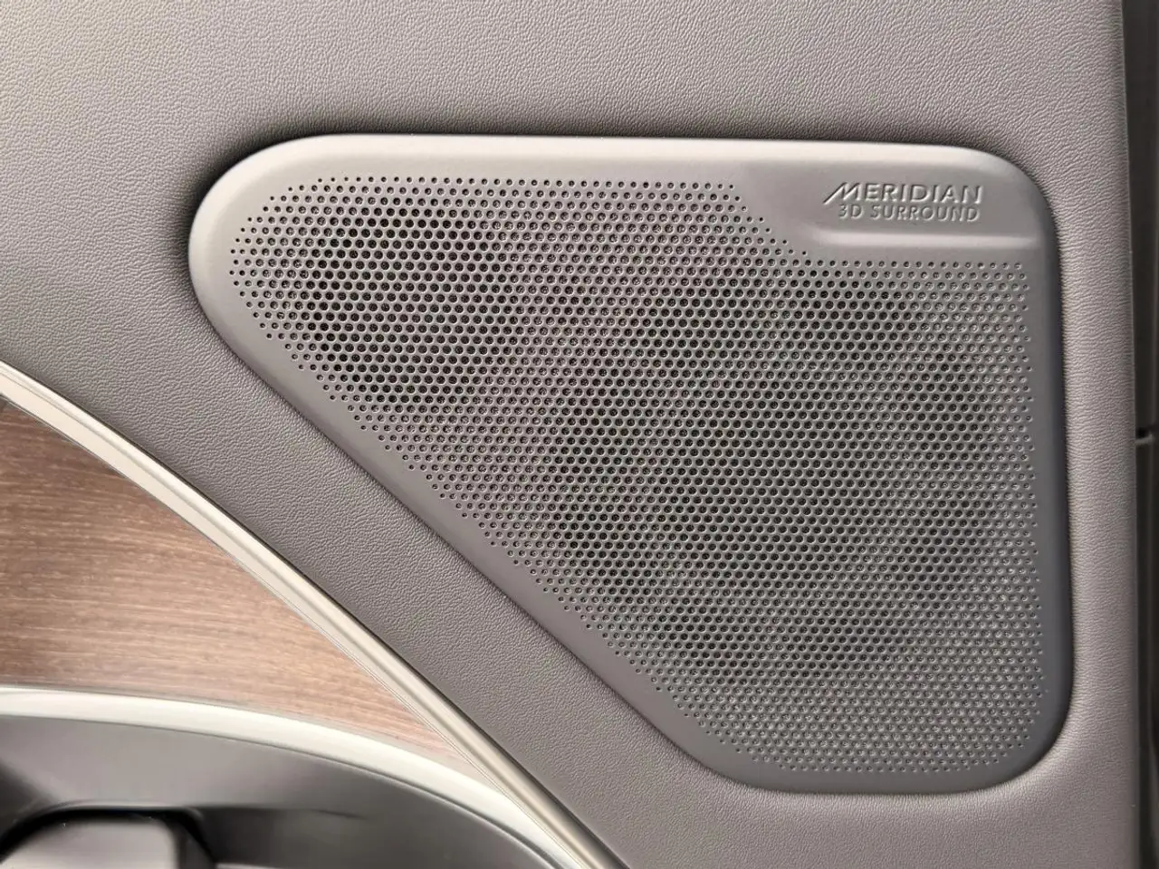 Land Rover Range Rover - Image 14