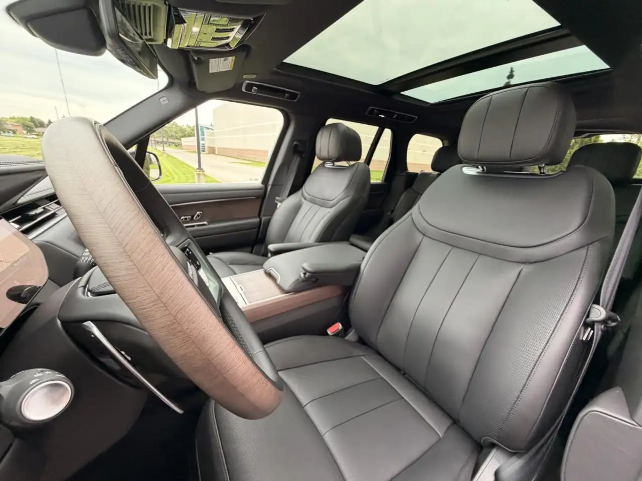 Land Rover Range Rover - Image 9