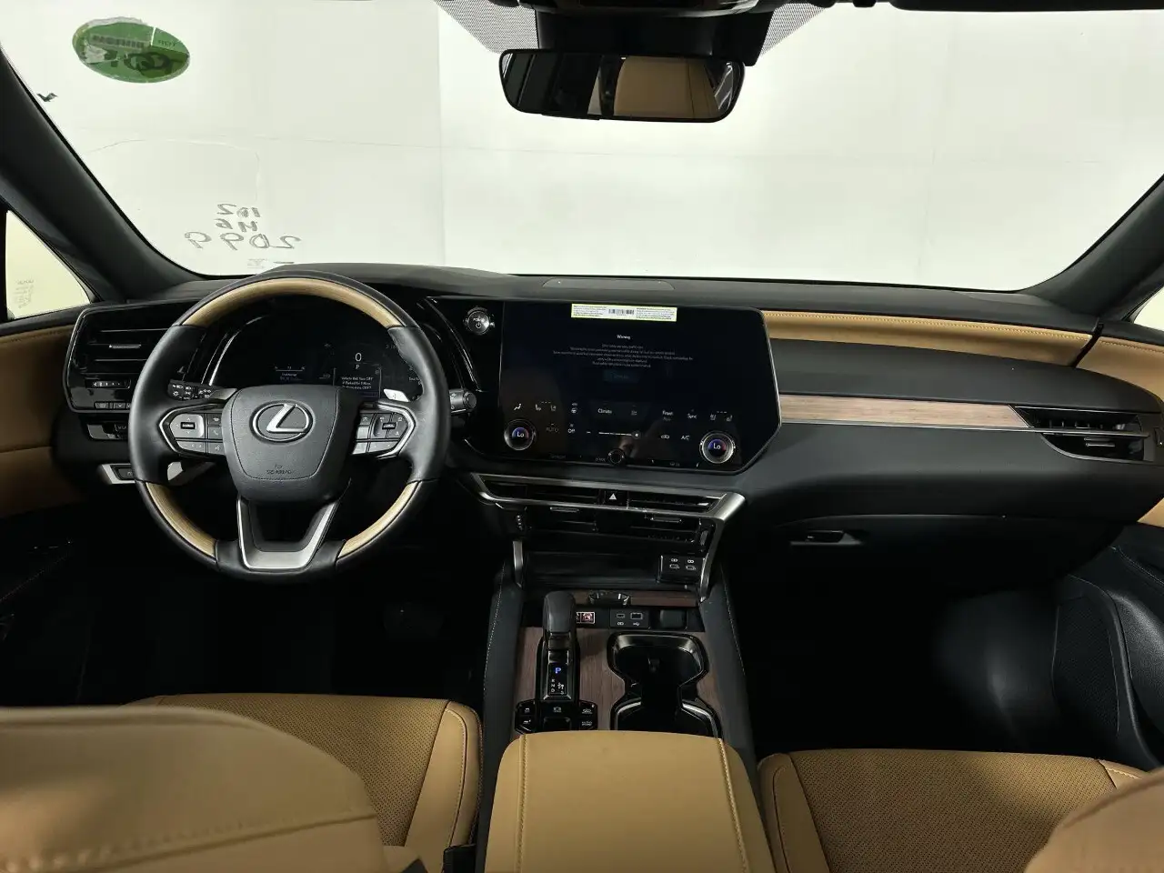 Lexus RX - Image 19