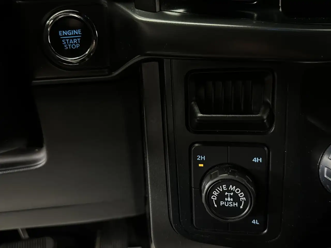 Ford F-150 - Image 22