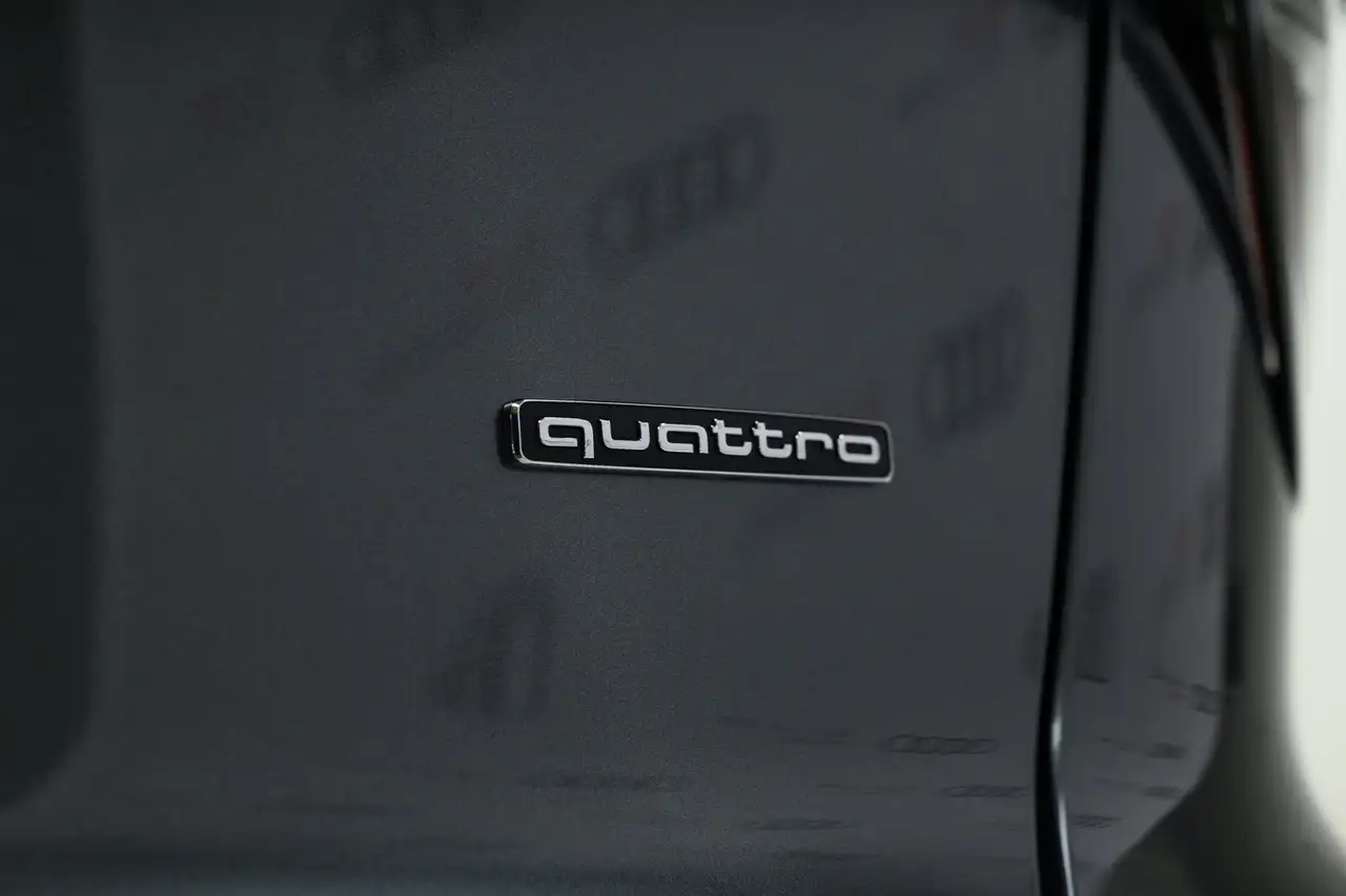 Audi Q3 - Image 9