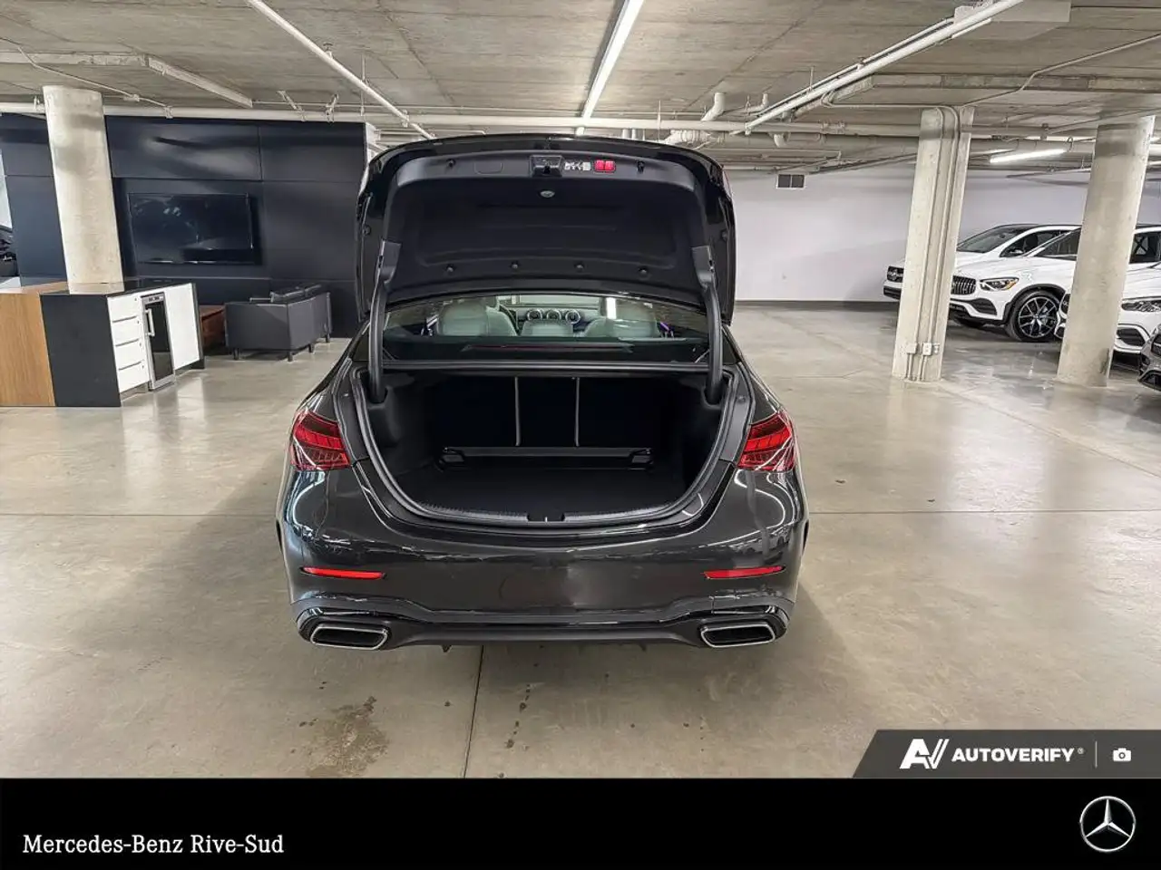 Mercedes-Benz C-Class - Image 19