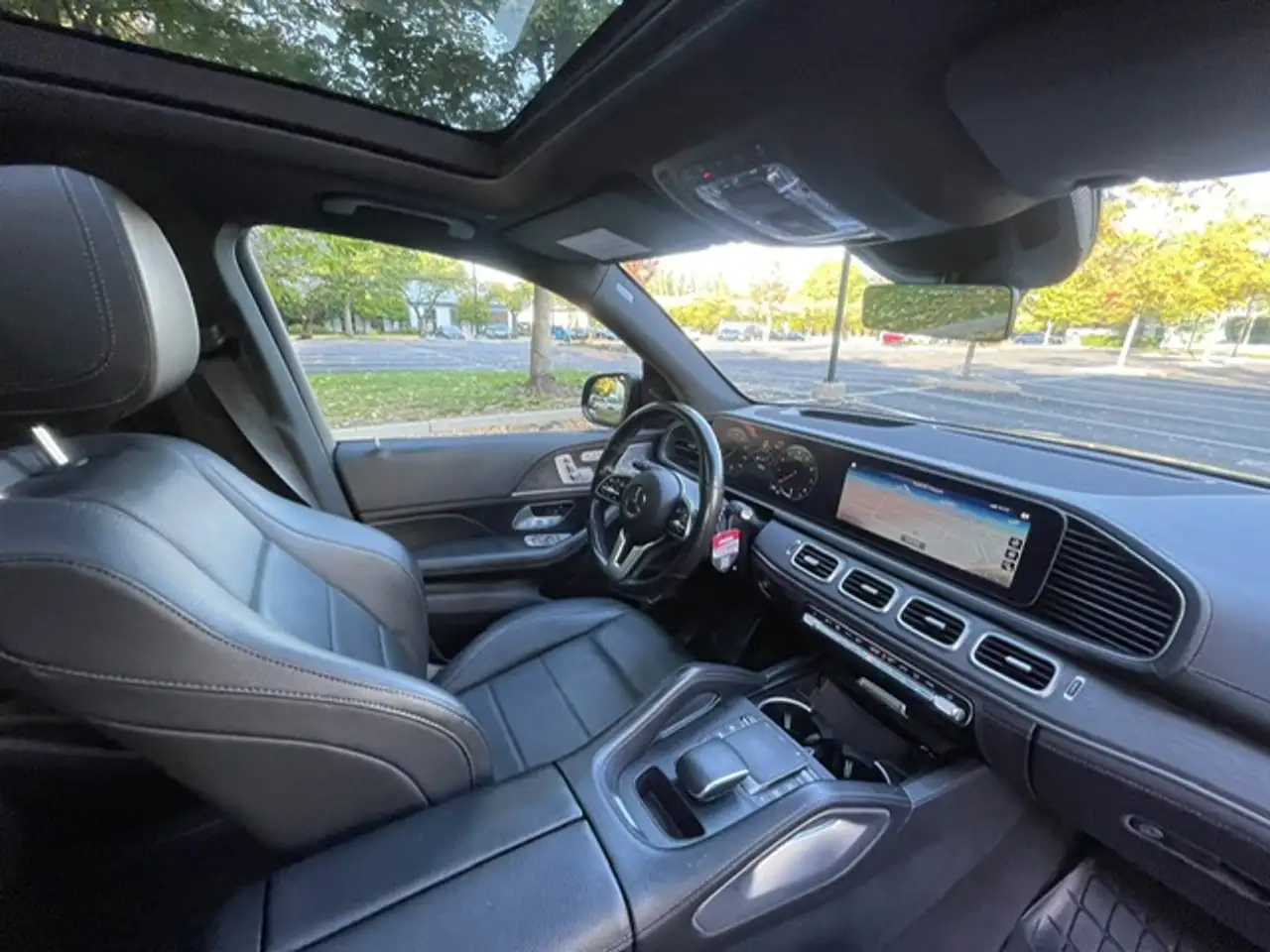 Mercedes-Benz GLE - Image 14