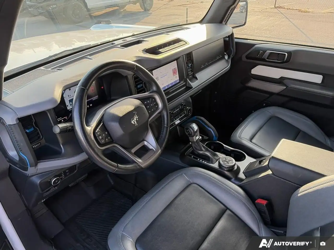 Ford Bronco - Image 13
