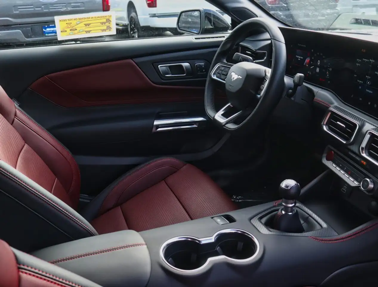 Ford Mustang - Image 15