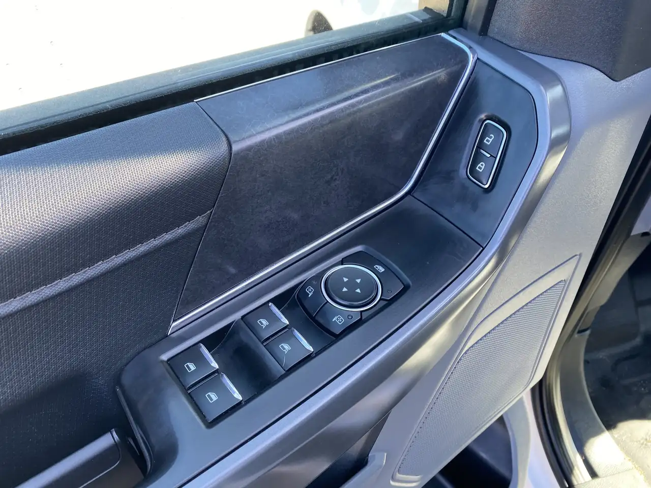 Ford F-150 - Image 5