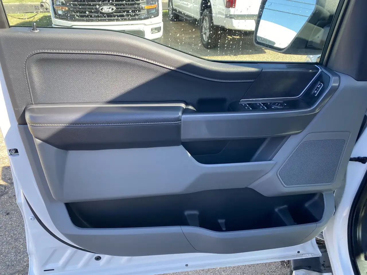 Ford F-150 - Image 6