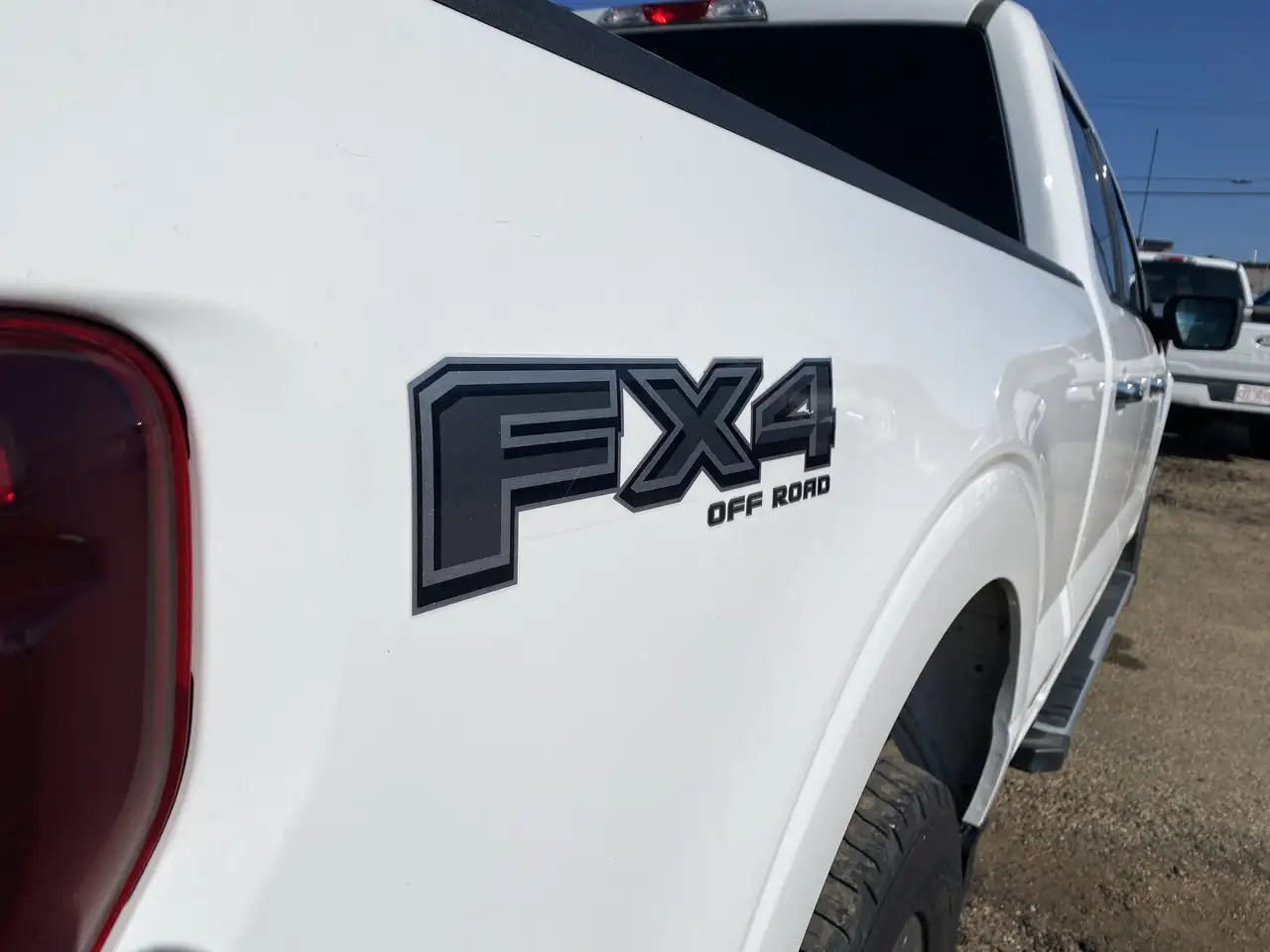 Ford F-150 - Image 23