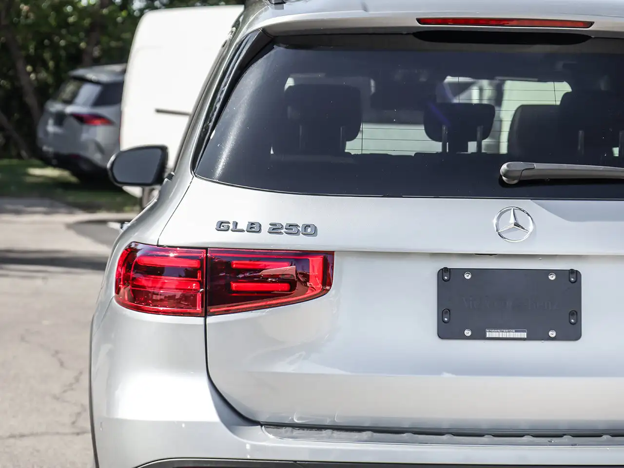 Mercedes-Benz GLB - Image 10