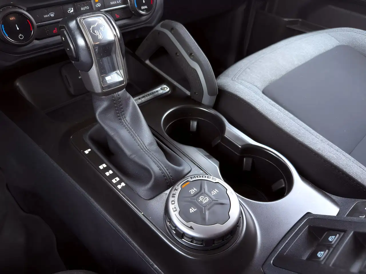 Ford Bronco - Image 24