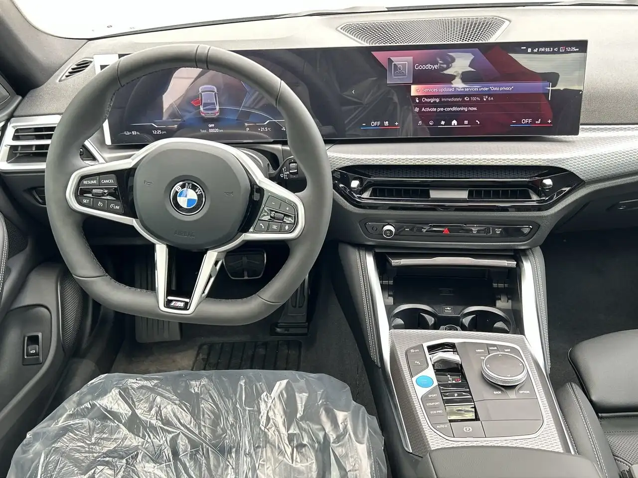 BMW i4 - Image 29