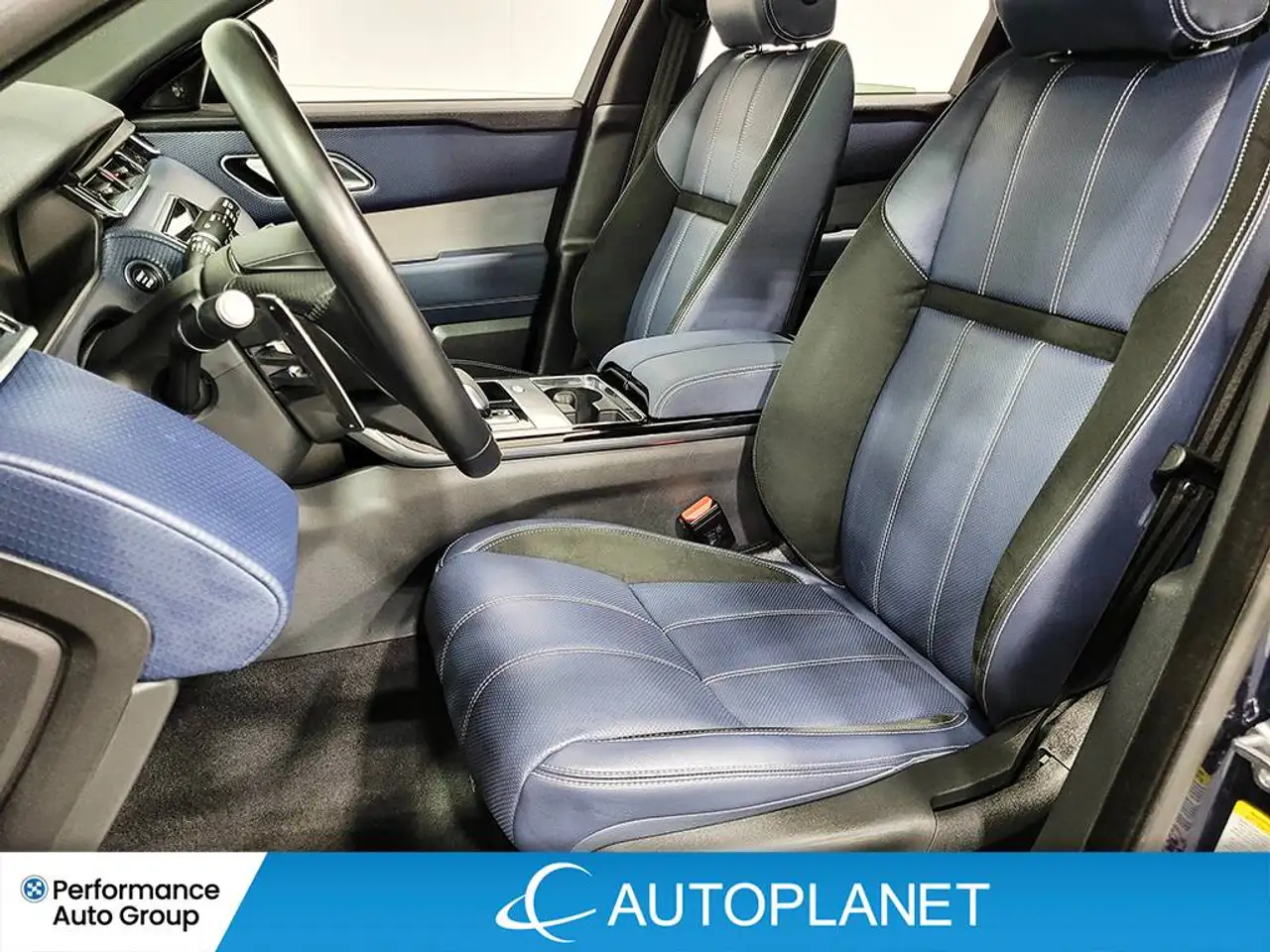 Land Rover Range Rover Velar - Image 22