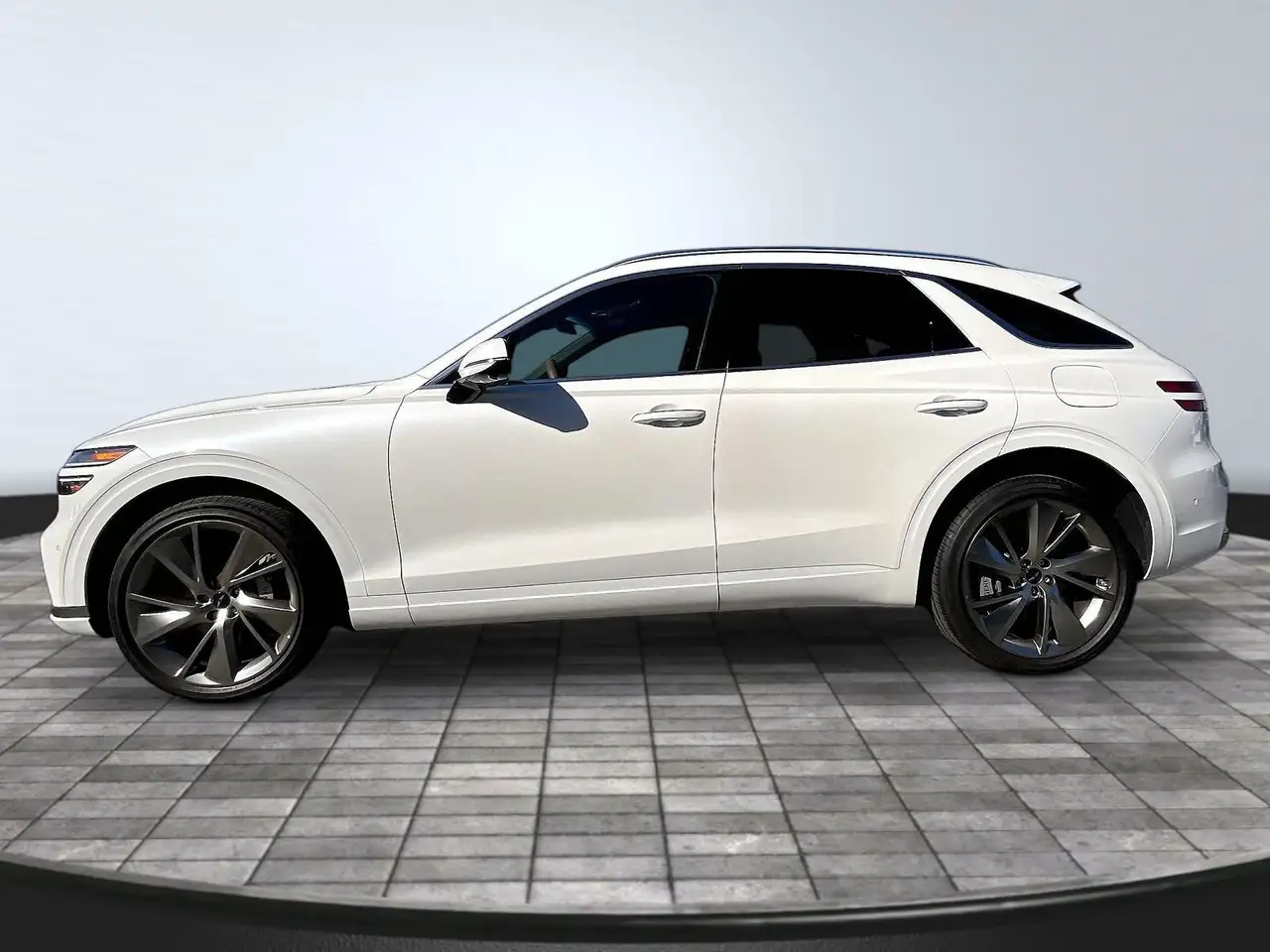 Genesis GV70 - Image 4