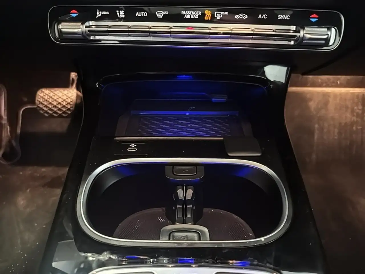 Mercedes-Benz CLA - Image 16