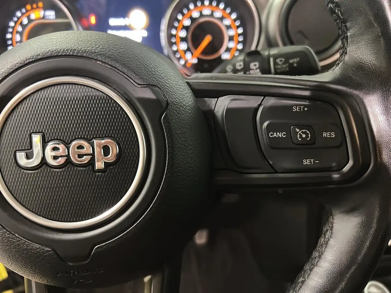 Jeep Wrangler - Image 13