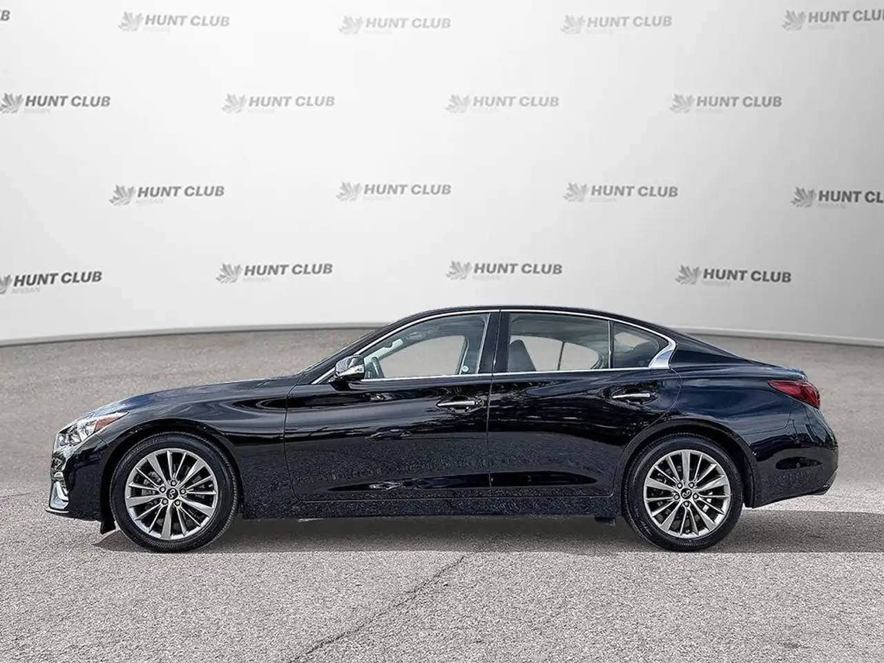 Infiniti Q50 - Image 4