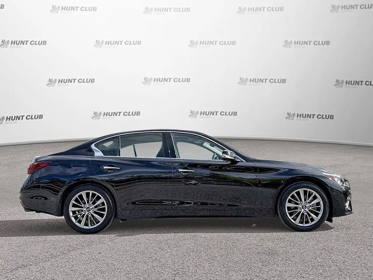 Infiniti Q50 - Image 9