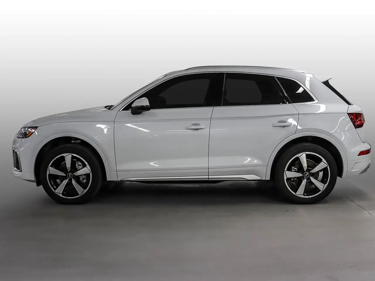 Audi Q5 - Image 5