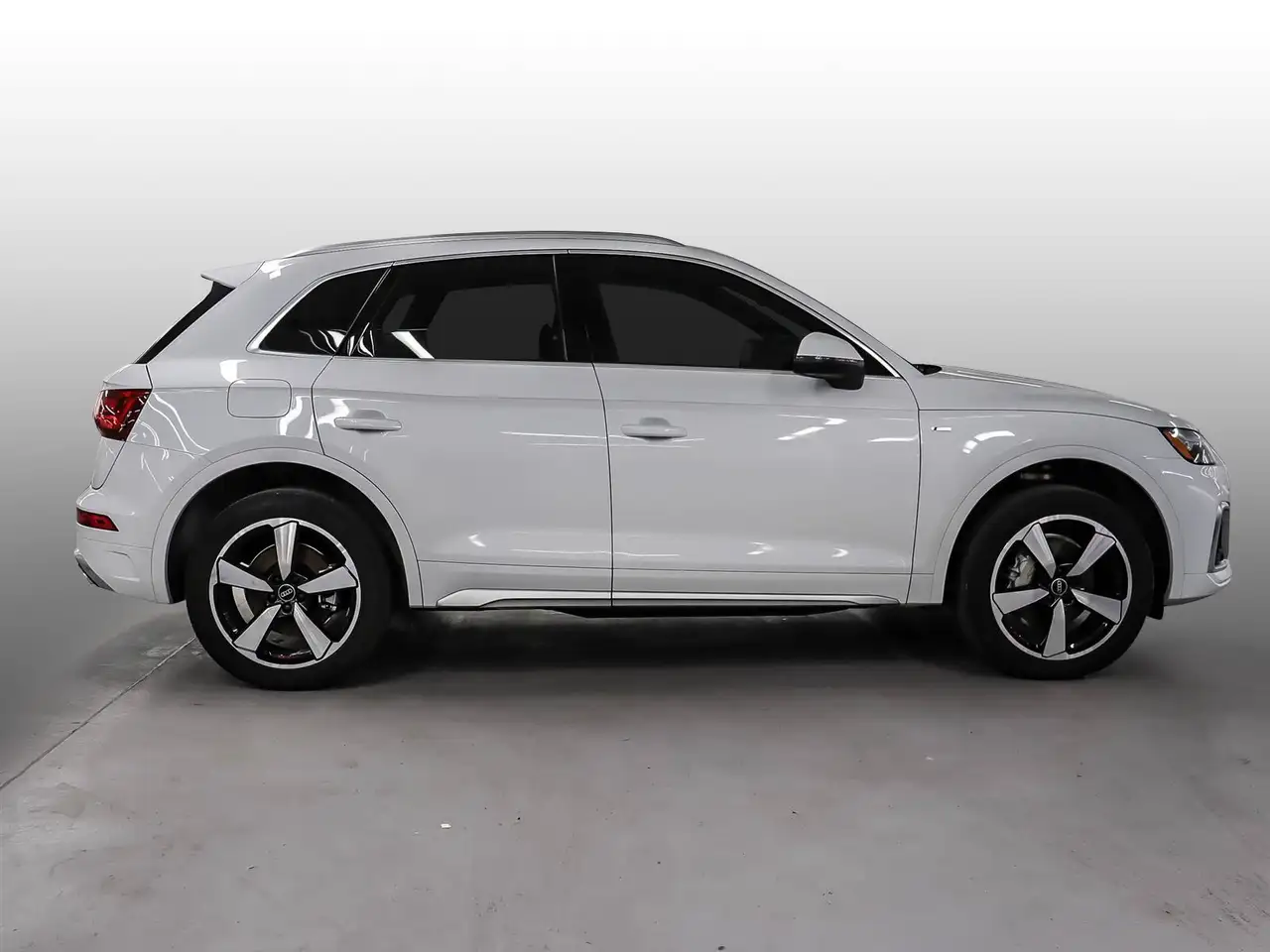 Audi Q5 - Image 3