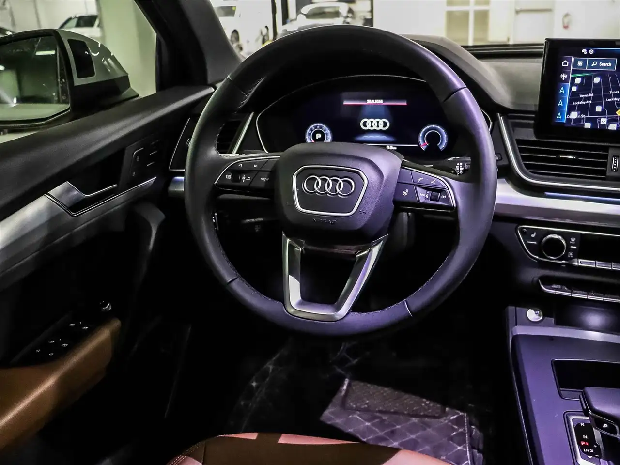 Audi Q5 - Image 10