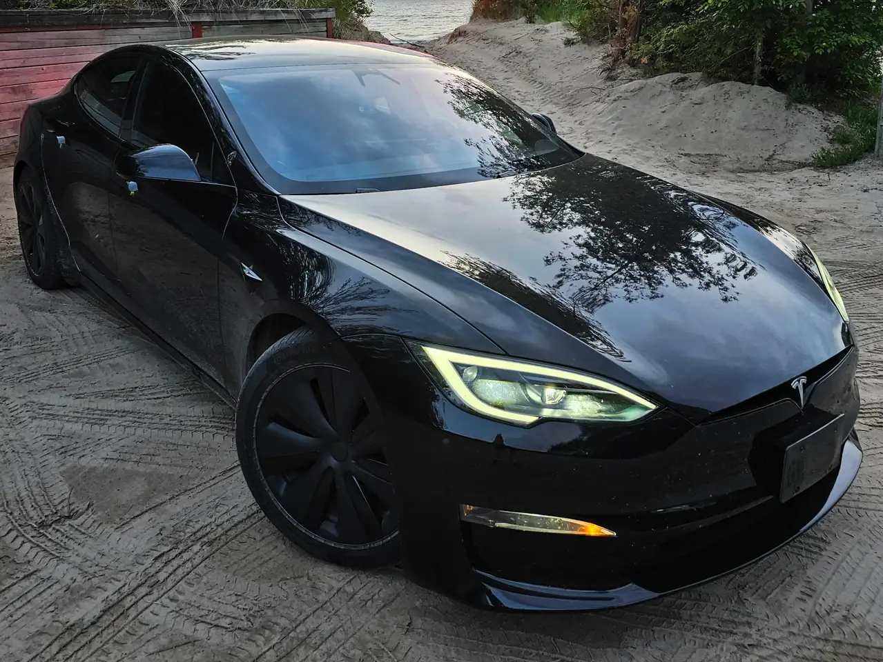 Tesla Model S - Image 14