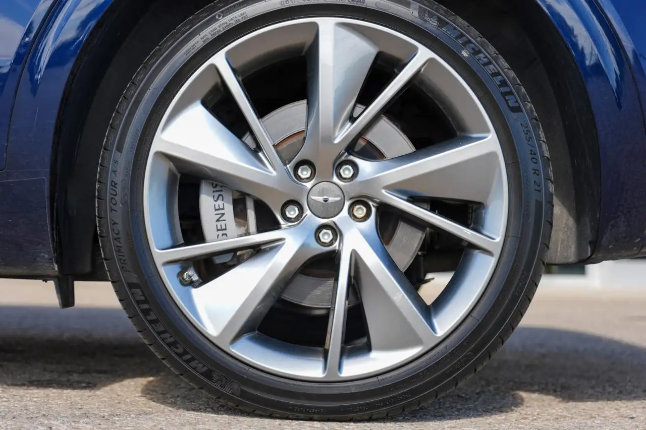 Genesis GV70 - Image 6
