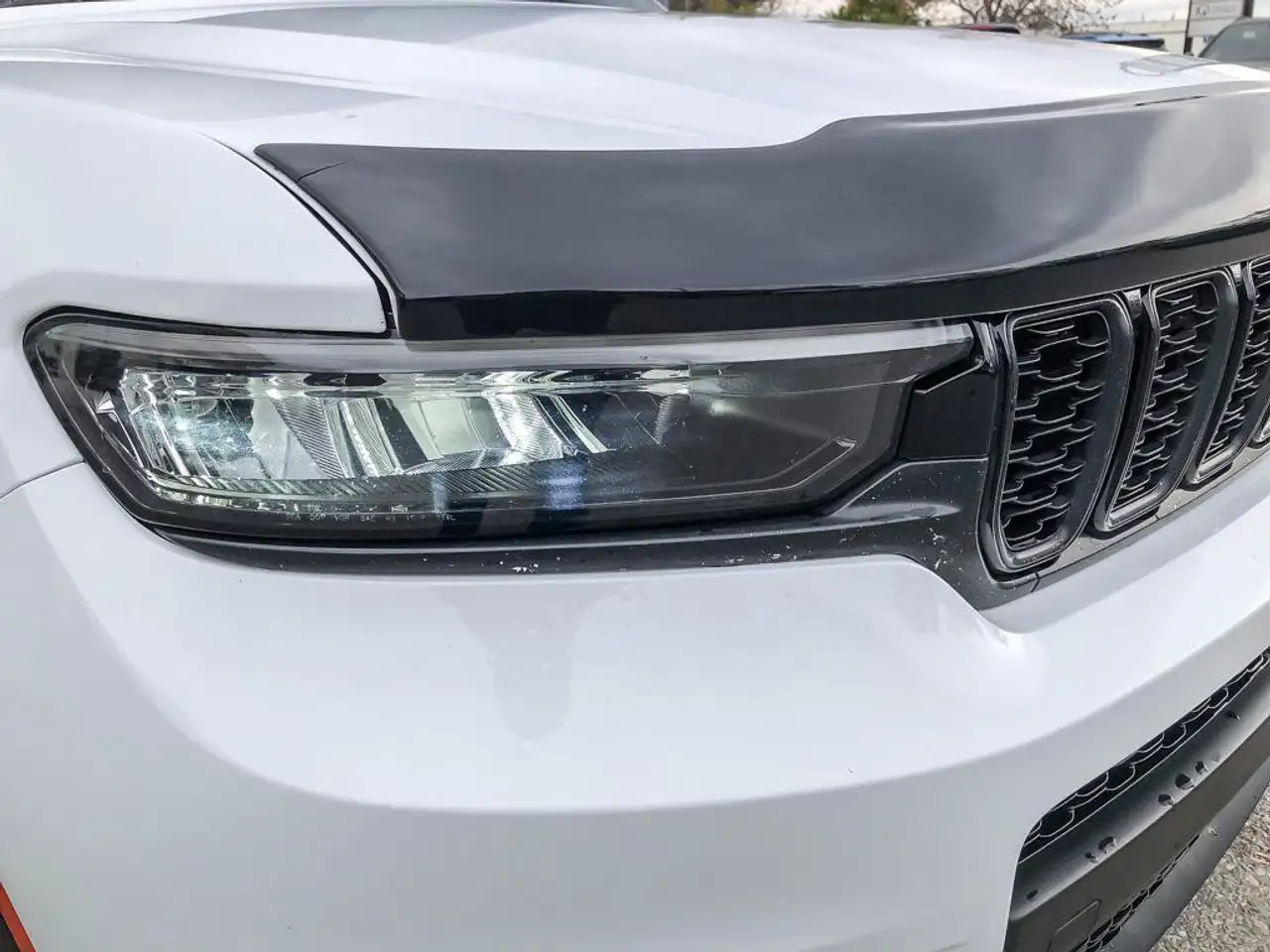 Jeep Grand Cherokee - Image 12