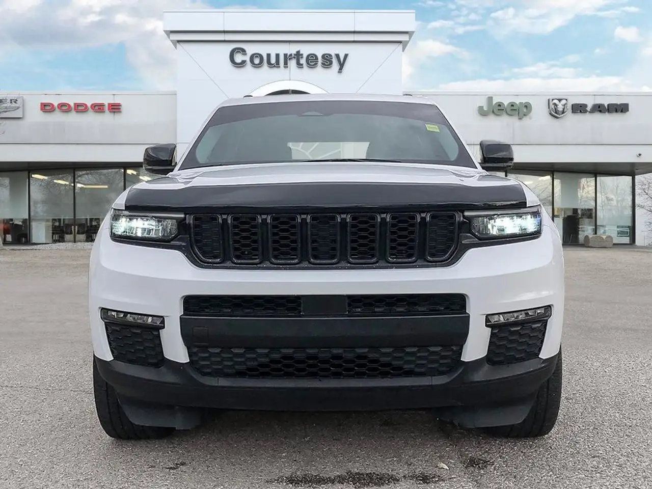Jeep Grand Cherokee - Image 9