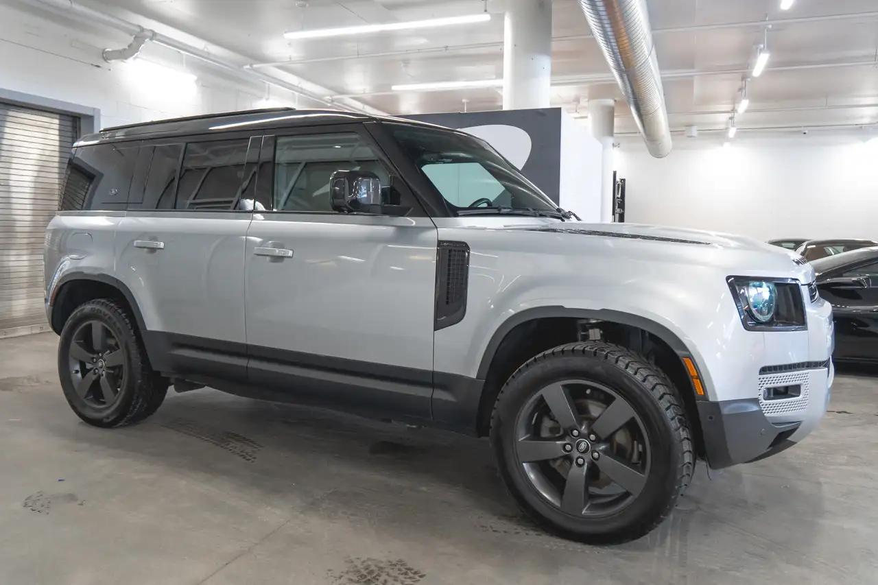 Land Rover Defender - Image 17