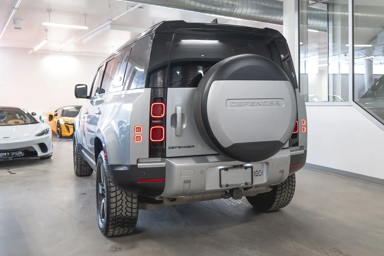 Land Rover Defender - Image 20
