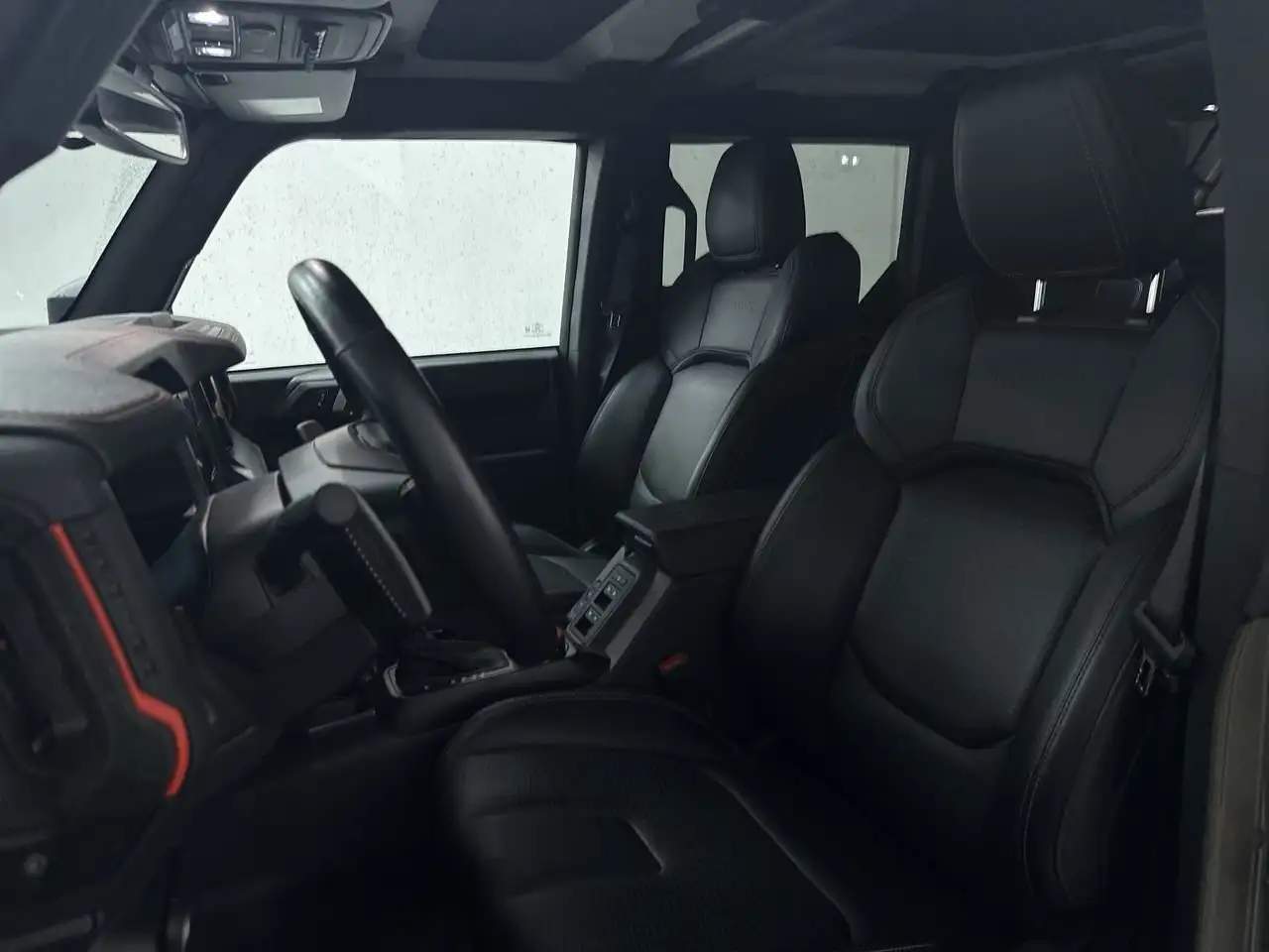 Ford Bronco - Image 19