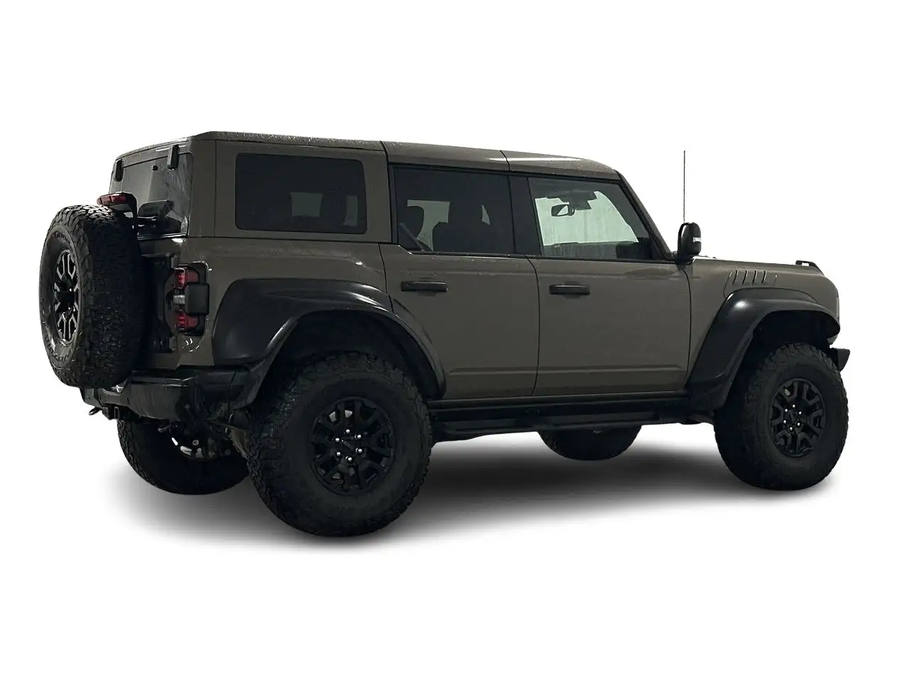 Ford Bronco - Image 15