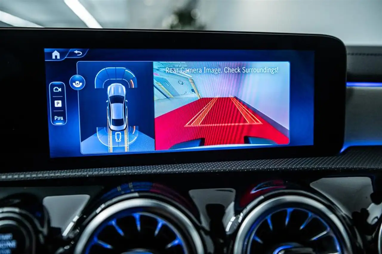 Mercedes-Benz CLA - Image 26
