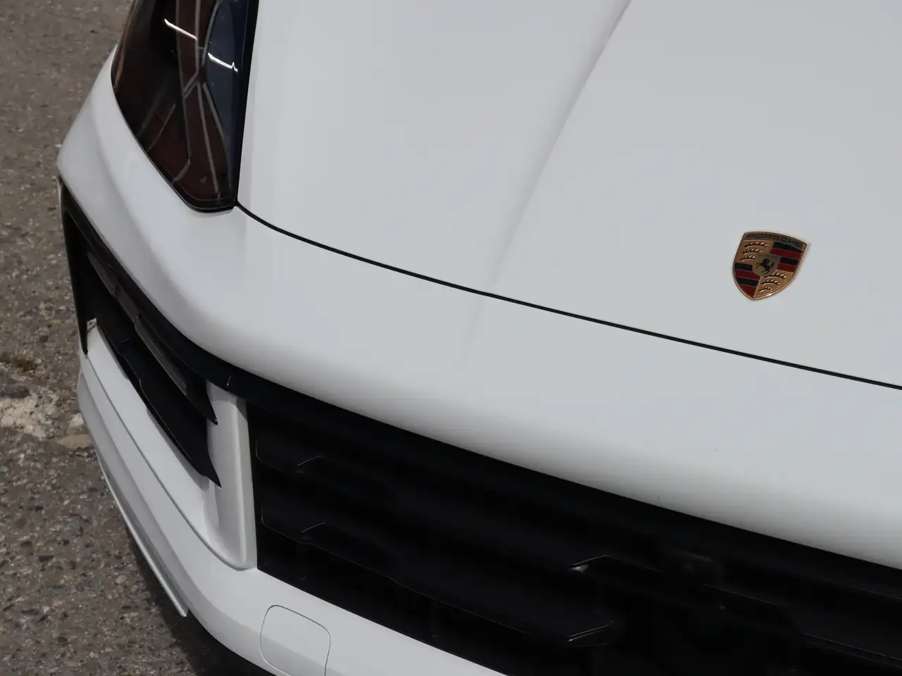 Porsche Cayenne - Image 10