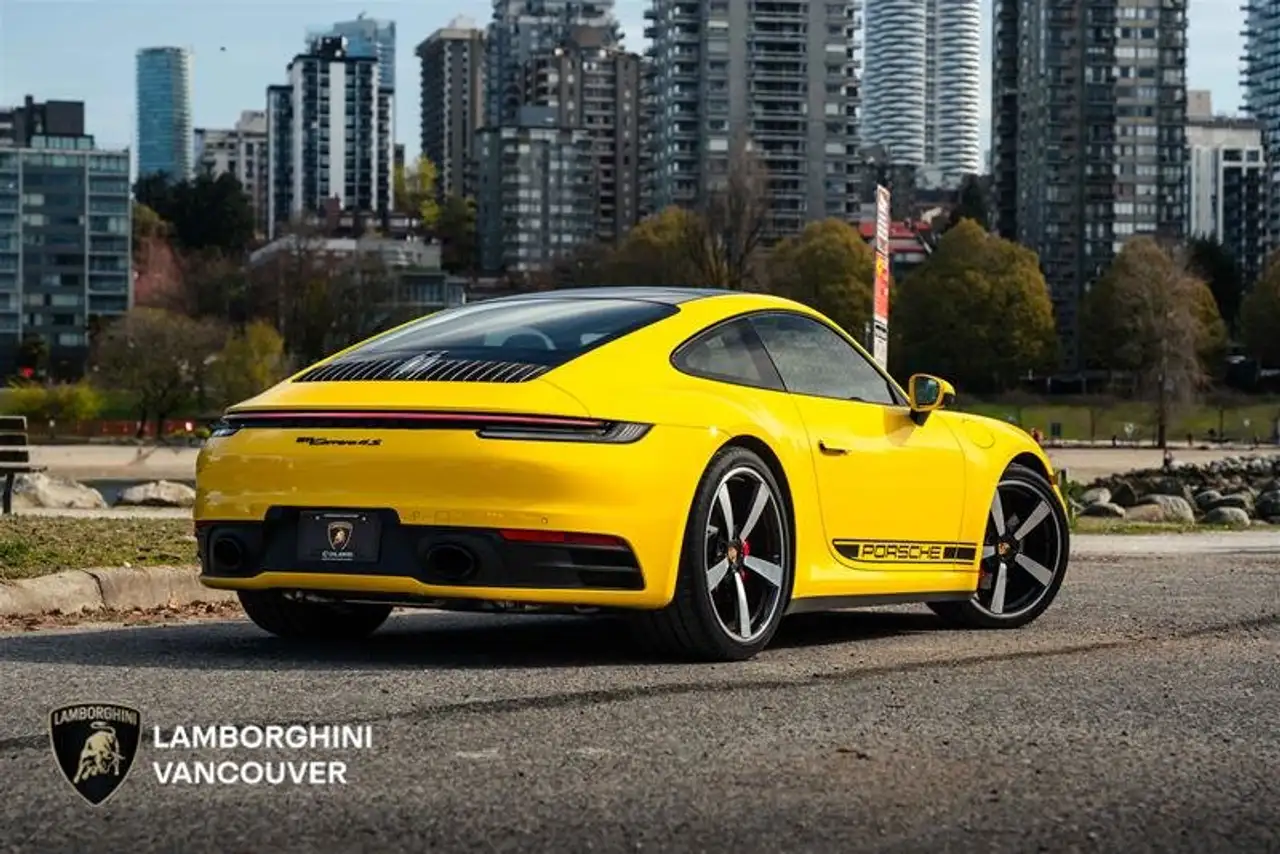 Porsche 911 - Image 5