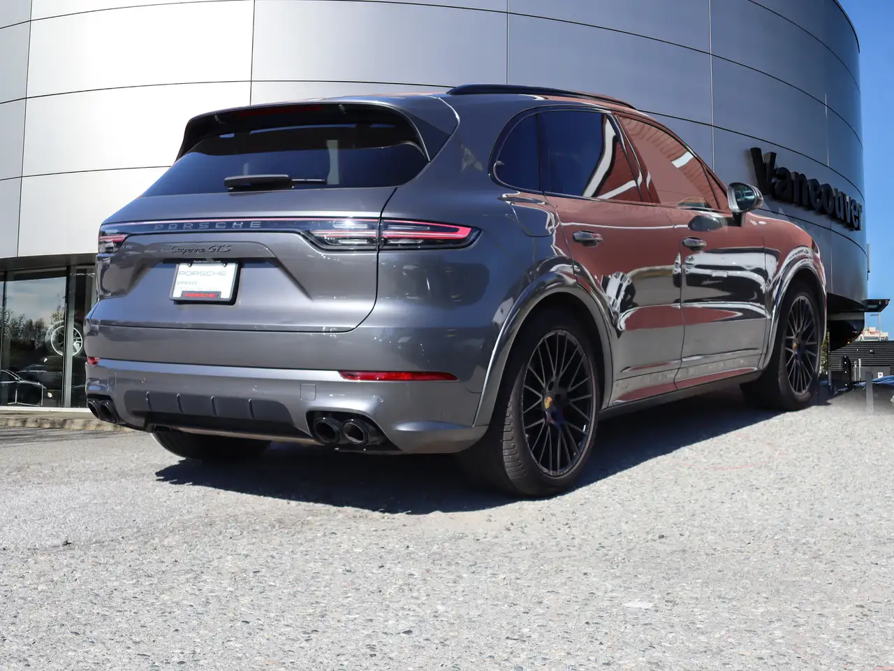 Porsche Cayenne - Image 5