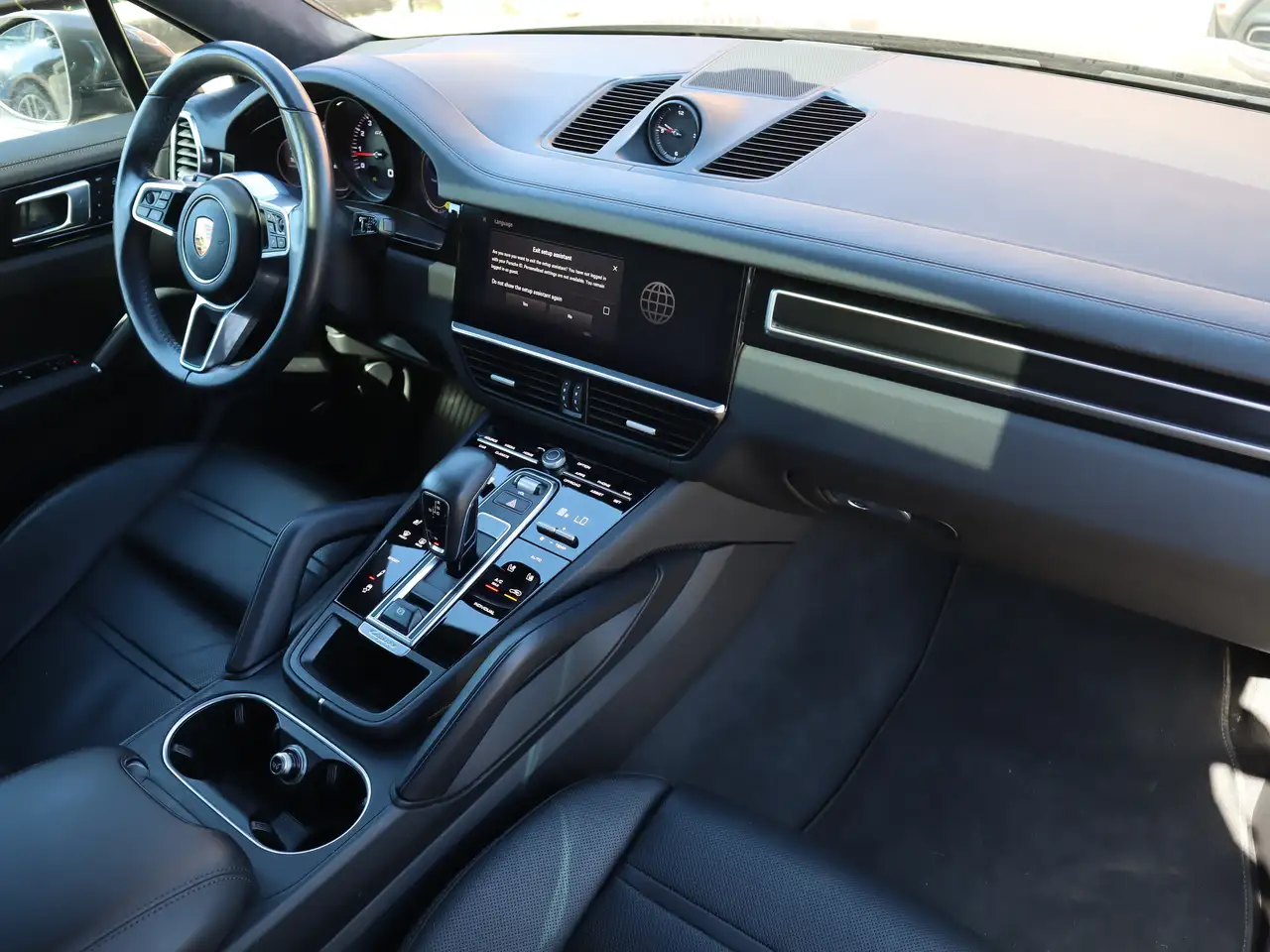 Porsche Cayenne - Image 23