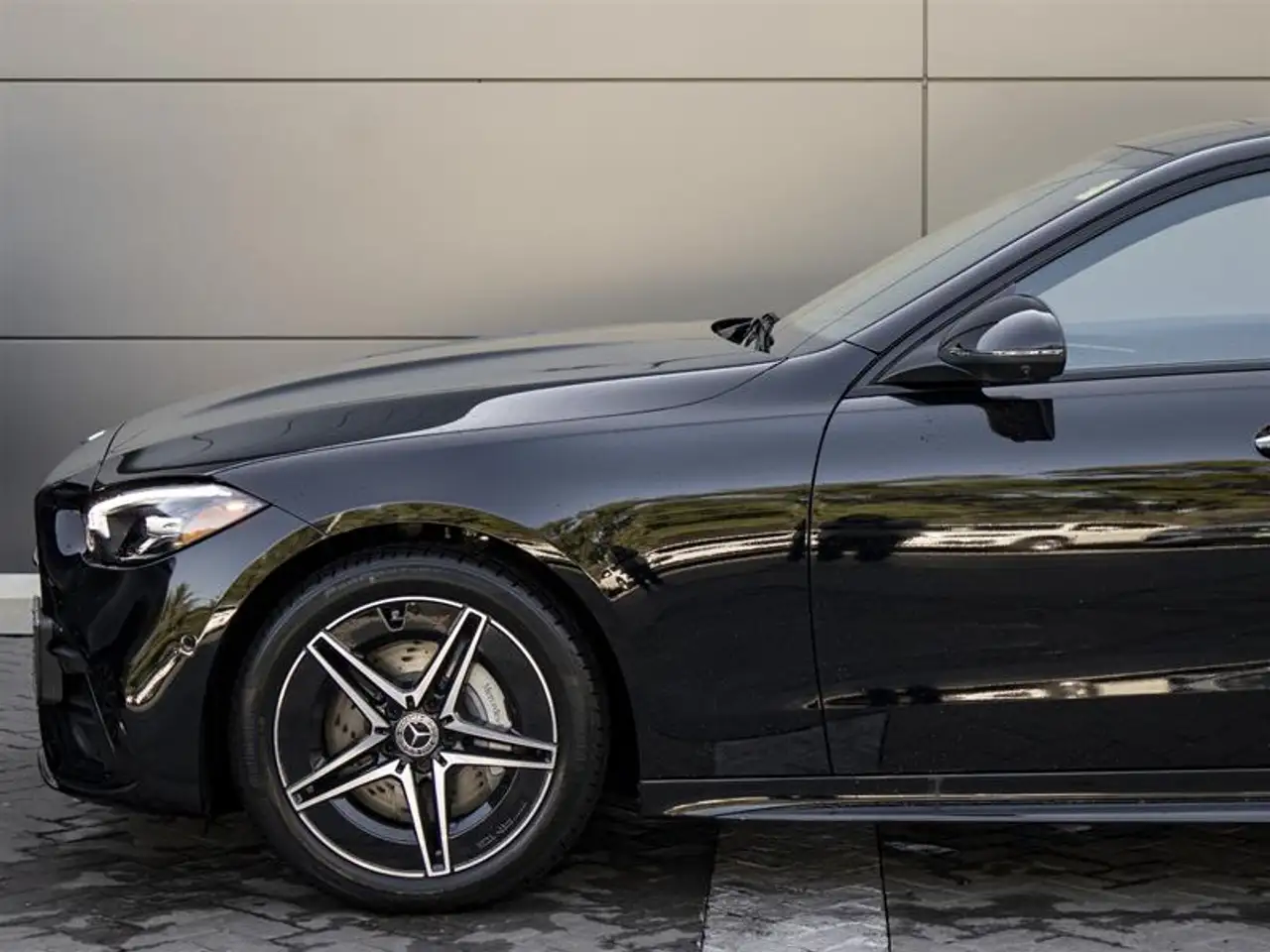 Mercedes-Benz C-Class - Image 3