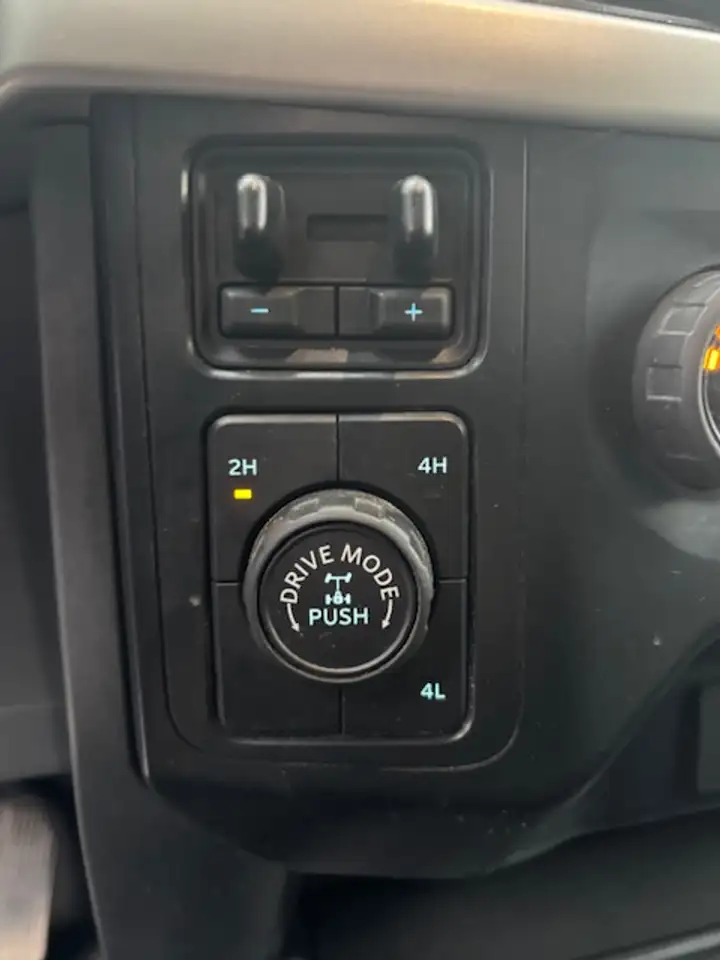 Ford F-150 - Image 9