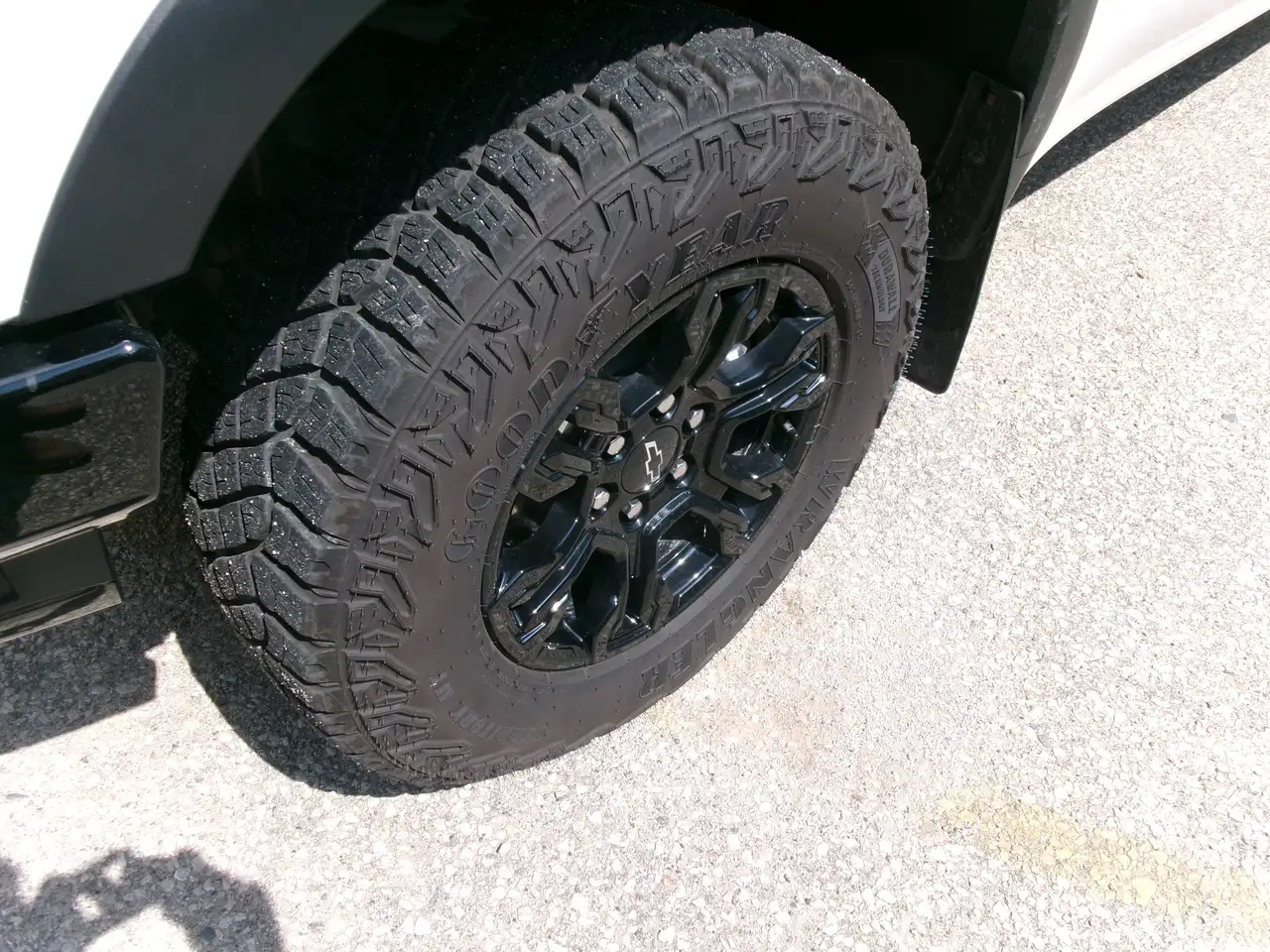 Chevrolet Silverado 1500 - Image 7