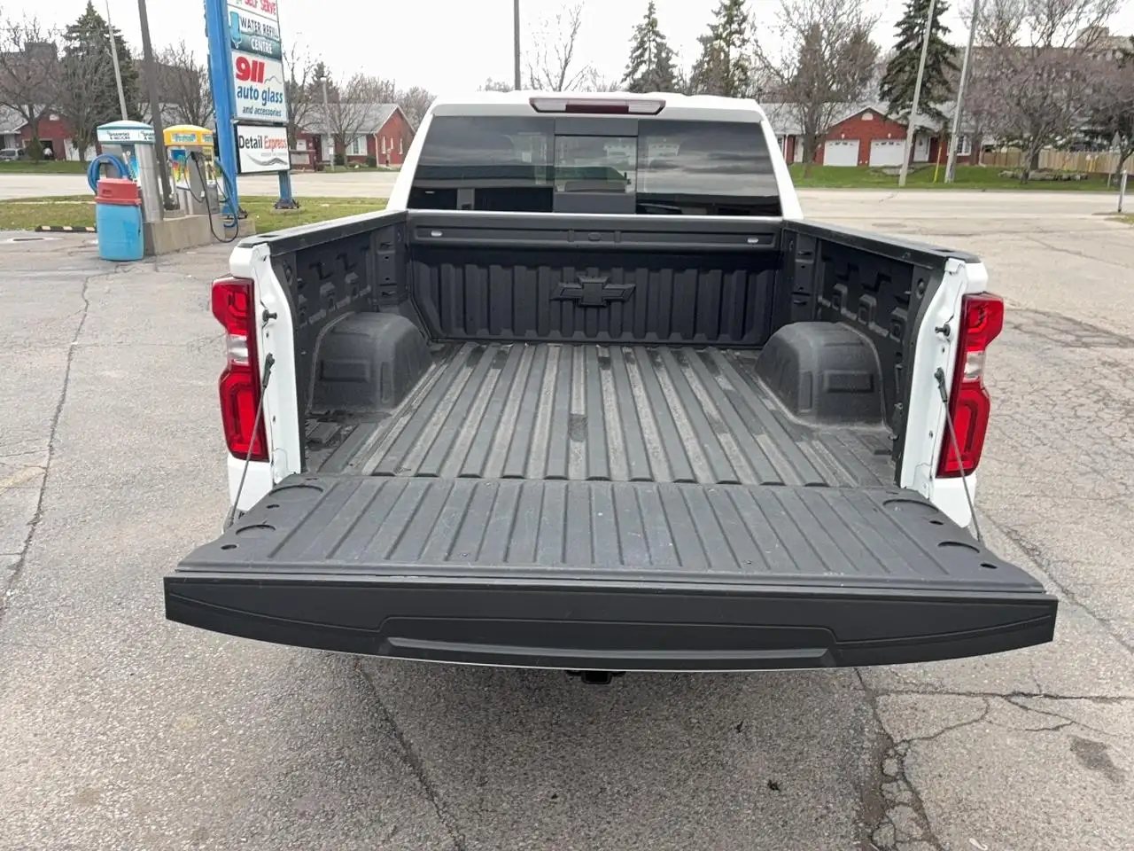 Chevrolet Silverado 1500 - Image 7