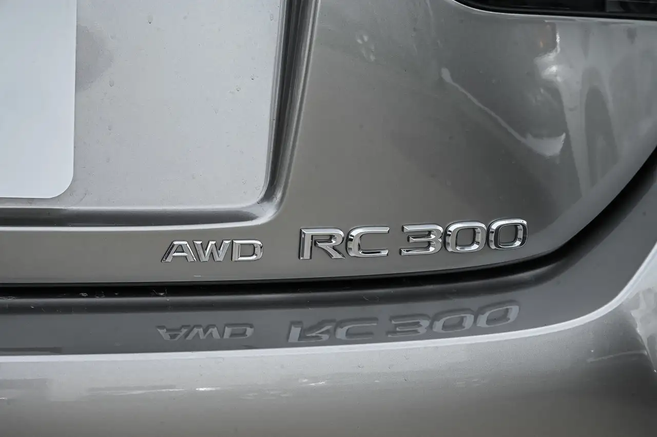 Lexus RC - Image 12