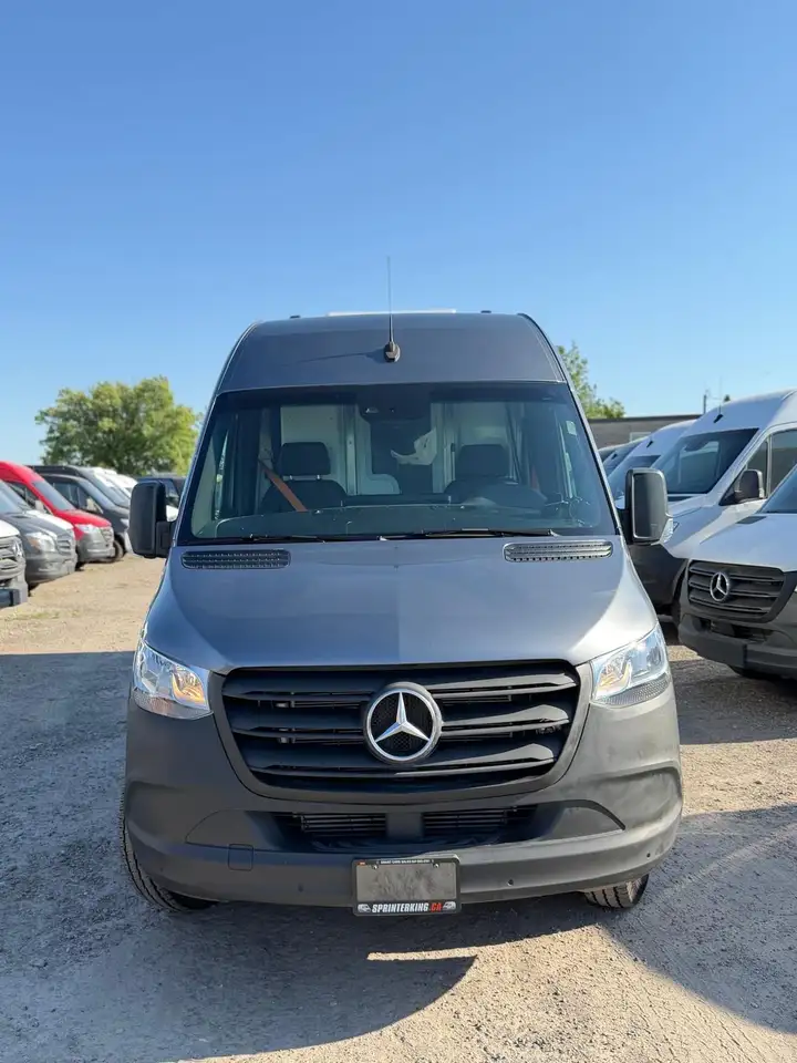 Mercedes-Benz Sprinter - Image 33