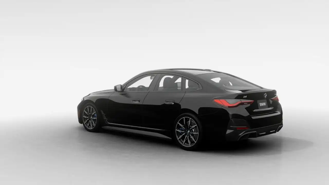 BMW i4 - Image 2