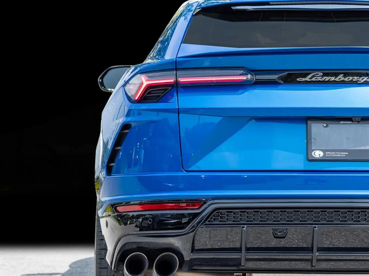Lamborghini Urus - Image 8