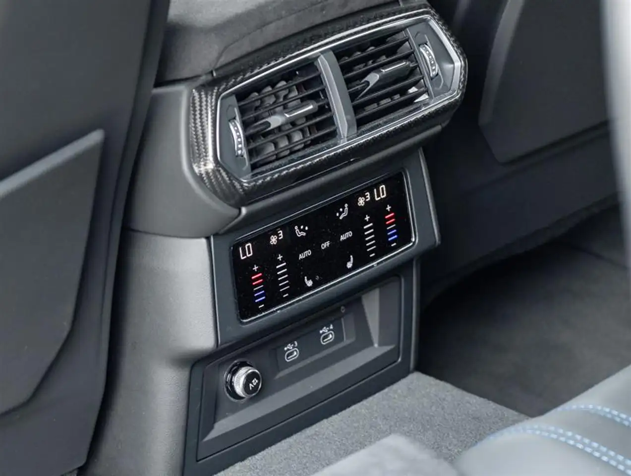 Lamborghini Urus - Image 35