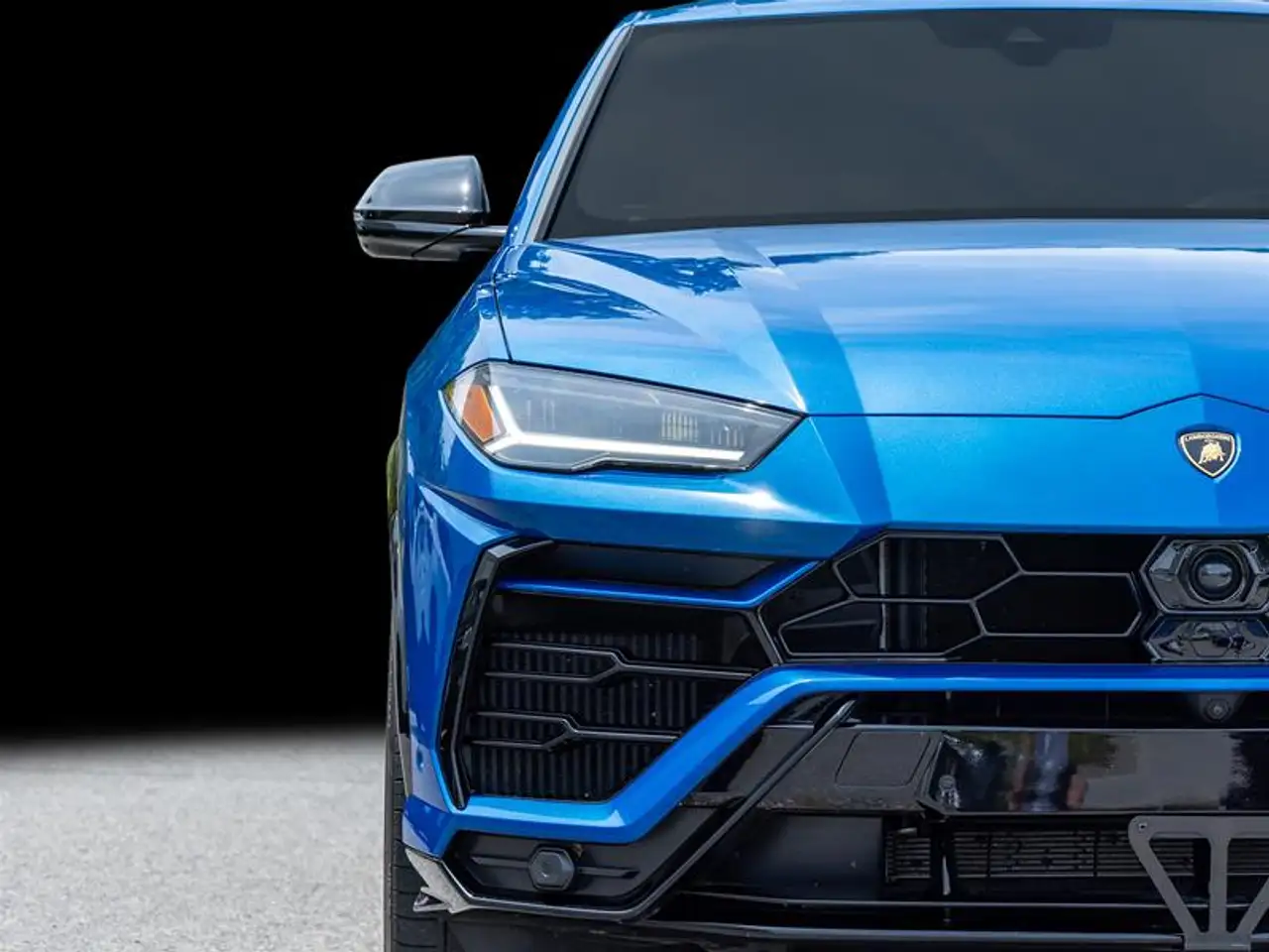 Lamborghini Urus - Image 6