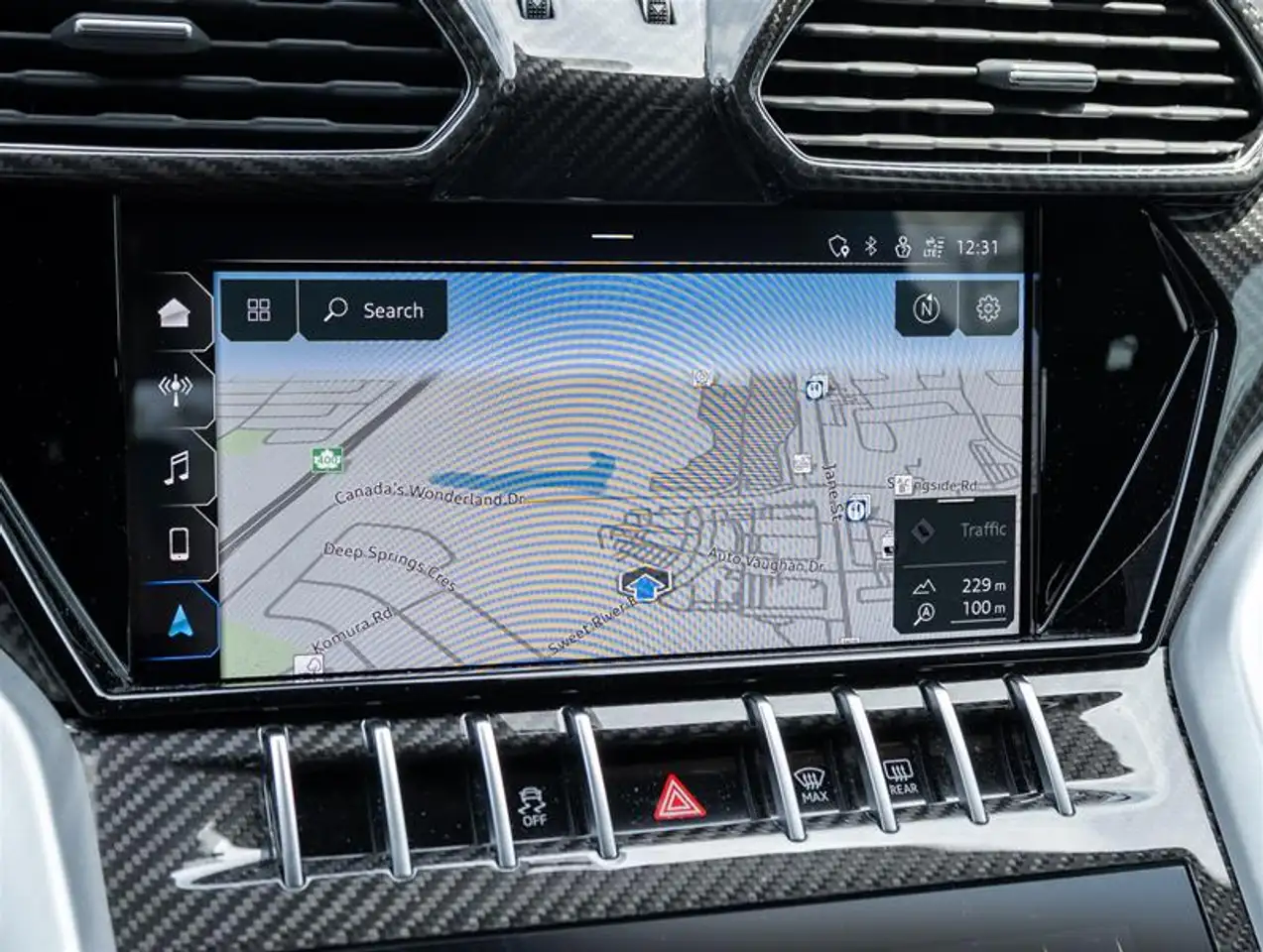 Lamborghini Urus - Image 15