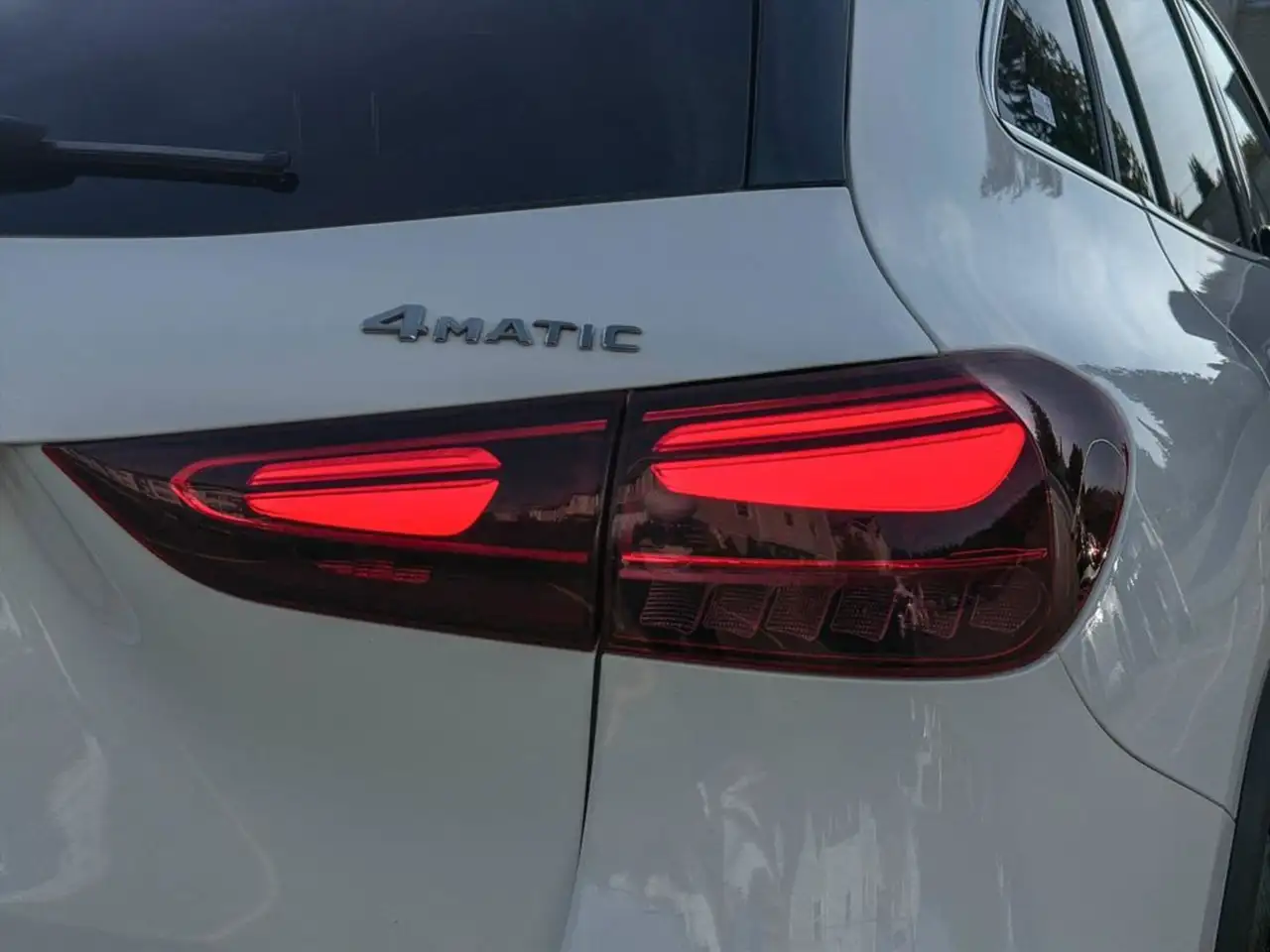 Mercedes-Benz GLA - Image 11