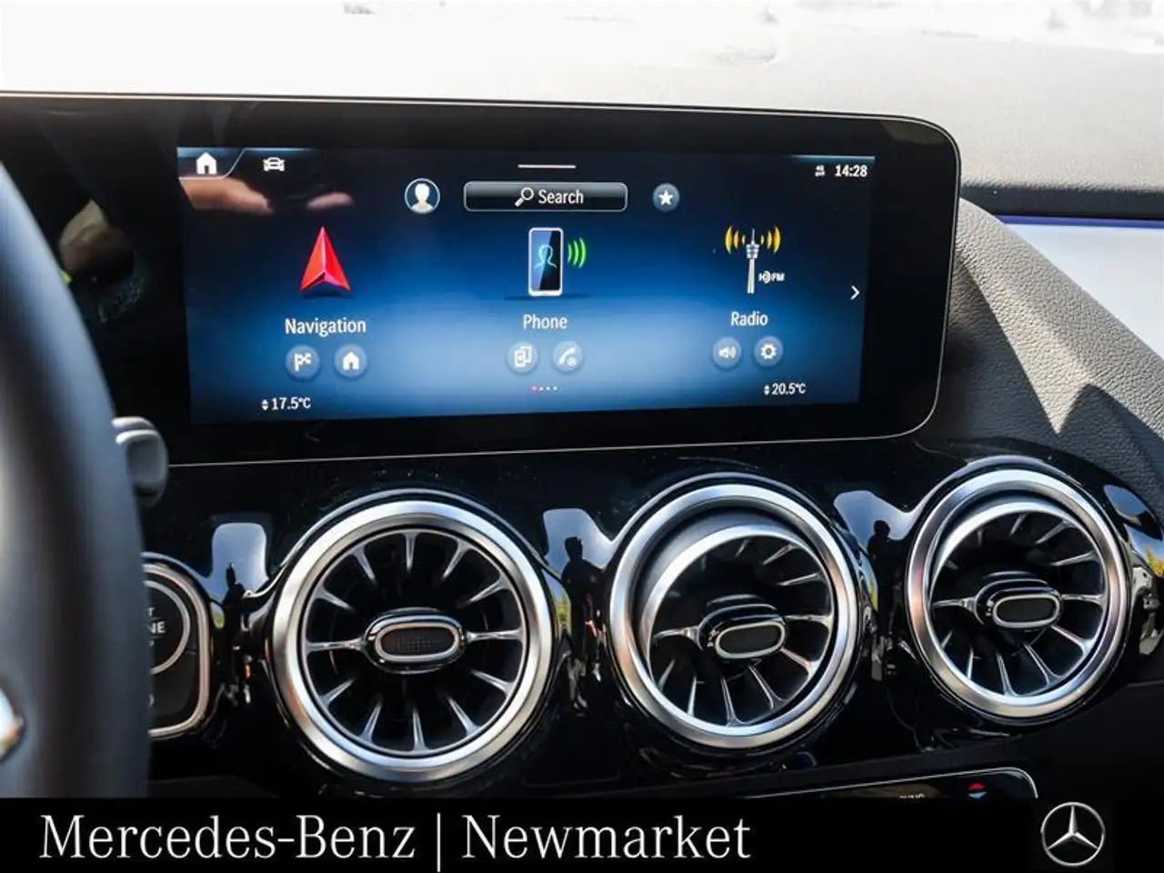 Mercedes-Benz GLA - Image 16